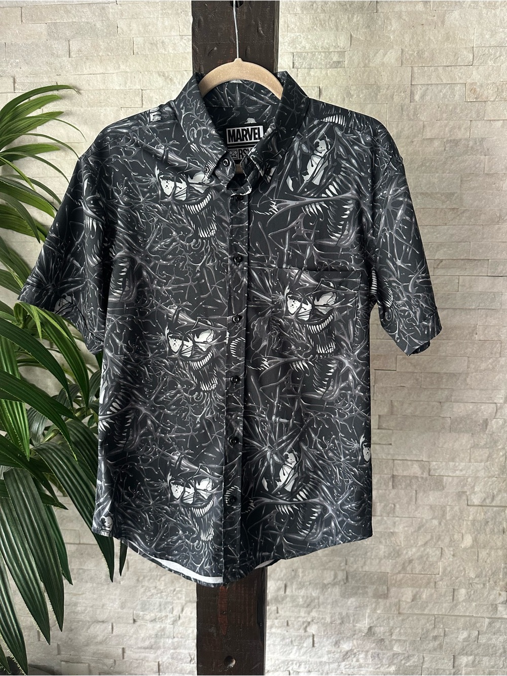 RSVLTS Marvel Venom We Are Venom KUNUFLEX Short Sleeve Shirt S